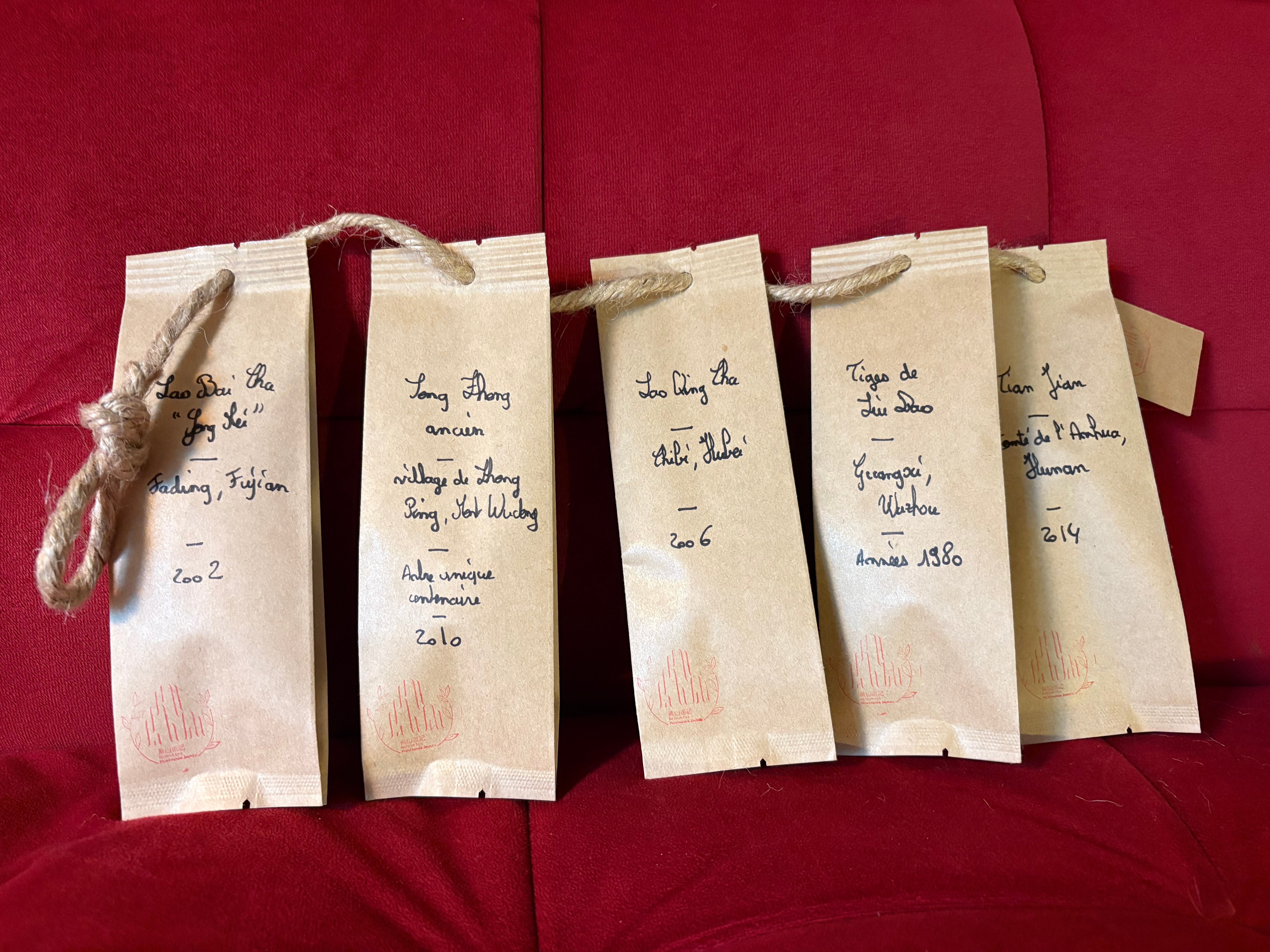 Guirlande de Noël: Dans les caves à thé de Chine